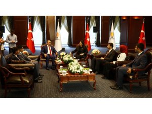 HÜDA PAR heyetinden AK Parti’ye bayram ziyareti