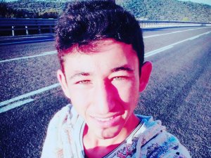 Otomobil ile motosiklet çarpıştı: 1 ölü, 3 yaralı