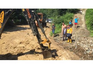 Sümela Manastırı yolunda heyelan