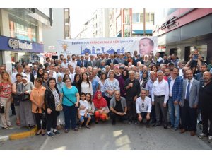 AK Parti’den miting gibi bayramlaşma