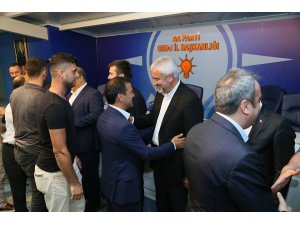 AK Parti’de bayramlaşma