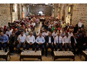 AK Parti Manisa’da bayramlaşma töreni