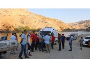 Serinlemek için Botan Çayı’na giren asteğmen kayboldu