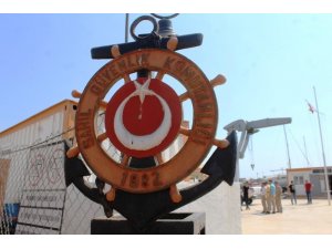 Ayvalık’ta 53 göçmen denizin ortasında alabora olmaktan son anda kurtarıldı