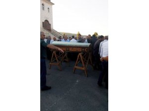 İkindi namazından çıkarken düşerek hayatını kaybetti