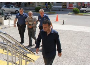Eşini boğarak öldürdü