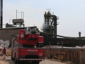 Kereste fabrikasında çıkan yangın paniğe sebep oldu