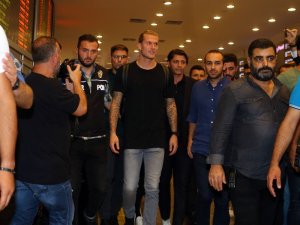 Loris Karius, Beşiktaş için İstanbul’da