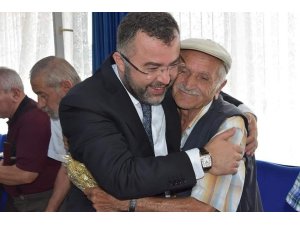 İl Başkanı Keskin bayramda sıkılmadık el bırakmadı