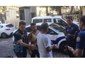 İstanbul’da sevgilisiyle tek teker üstünde terör estiren maganda yakalandı
