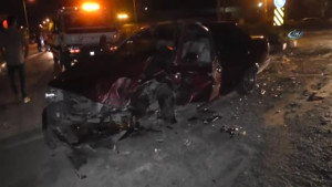 Konya'da otomobil hafif ticari araçla çarpıştı: 8 yaralı