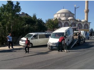 Sivas’ta zincirleme trafik kazası: 5 yaralı