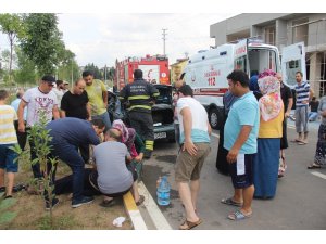 Feci kazada ağır yaralanan sürücü hayatını kaybetti
