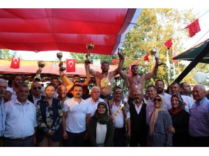 Çardak’ta başpehlivan İsmail Balaban oldu