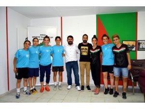 Amed Sportif Kadın Futbol Takımı’nda 6 imza