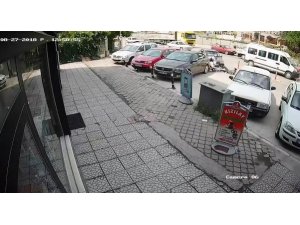 Motosiklet kazası güvenlik kamerasında