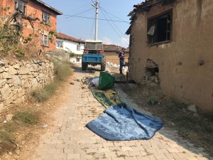 Traktörün sepetinden düşen kişi öldü