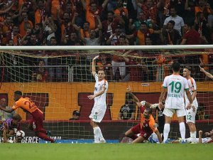 Galibiyet serisi 14 maça çıktı