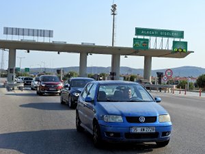Bayramda Çeşme’ye 342 bin 442 araç giriş yaptı