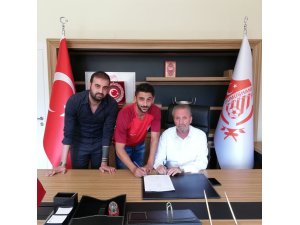 Gümüşhanespor Kamacı’yı renklerine bağladı