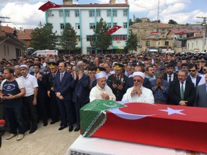 Şehit Piyade Er Osman Karağlı toprağa verildi