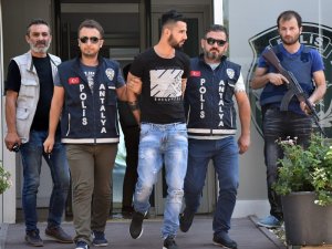Çaldığı otobüsü 25 dakika kullanabildi