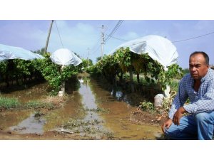 Sarıgöl’de dolu ve fırtına zarara yol açtı