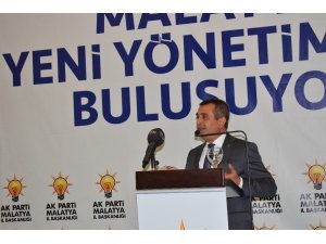 AK Parti Malatya yeni il yönetimi tanıtıldı