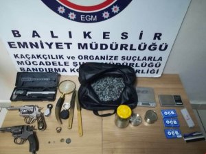 Tarihi eser kaçakçısı yakalandı
