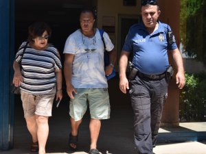 Darp edilen Cezayirli turist çift, taksiciyi affetti