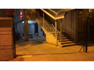 Cami avlusunda bıçaklı kavga: 1 yaralı