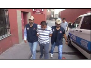FETÖ’den aranan eski vergi müfettişi pijamasıyla kaçarken yakalandı