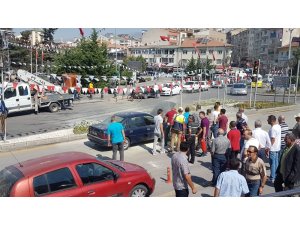 Seyir halindeki otomobil yandı
