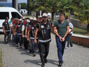 DÜZELTİLDİ  Kontörlü telefon kullanalarak FETÖ’nün ‘mahrem abi’leri ile görüşen askerler yakayı ele verdi