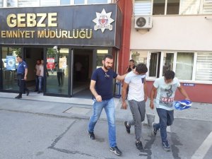 Girdikleri işyerinden 12 bin TL değerinde malzeme ve elektronik cihaz çaldılar