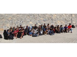 Başkale’de 41 kaçak göçmen yakalandı