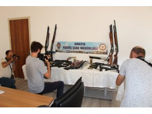 Bu silahların çoğu düğünlerden çıktı