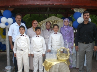 Akviranlı Altıntaş ailesinin sünnet mutluluğu