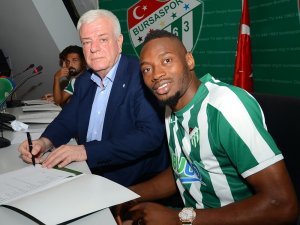 Bursaspor yeni transferlerini tanıttı