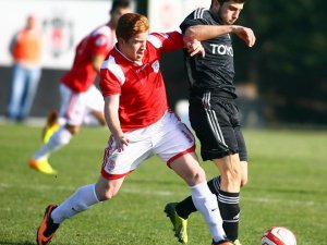 Salihli Belediyespor’a ’Demir’ gibi golcü