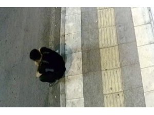 Camı kırıp fare gibi girdiği iş yerini soydu