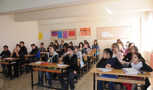 Bakanlıktan devamsızlık yapmayan öğrencilere müjde!