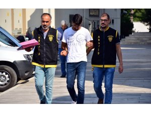 Evden kaçtılar parasız kalınca kapkaç yaptılar