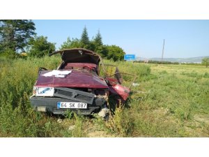 Denizli’de otomobil takla attı: 2 ölü, 1 yaralı
