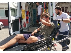 Bulduğu tabancayı kurcalarken kazara kendini gözünden vurdu