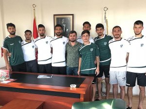 Anadolu Selçukspor yeni transferlerini tanıttı