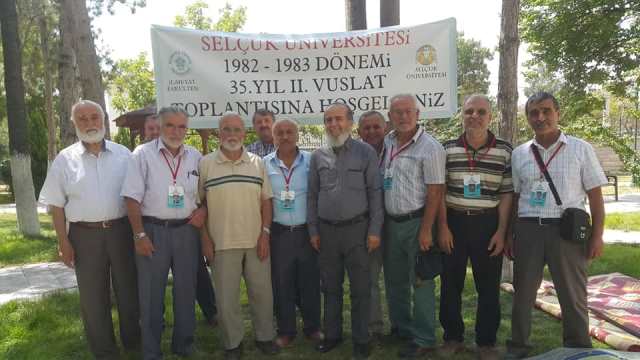 1982-83 İlahiyat Fakültesi mezunları buluştu
