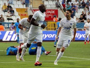 4’te 4 yapan Kasımpaşa’nın liderlik keyfi