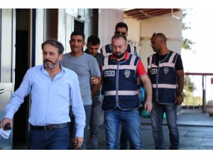Aynı fabrikaya ikinci kez girince yakalandılar