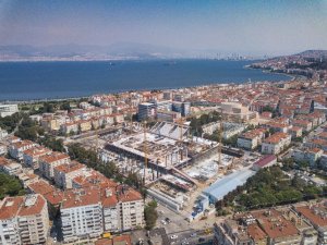 Göztepe Stadı yükseliyor